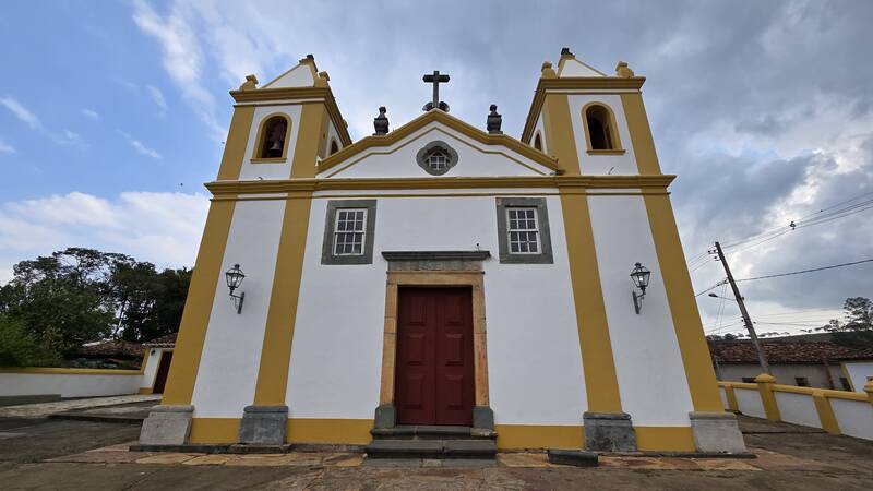 Fachada da Igreja Nossa Senhora da Penha, Bichinho (MG)