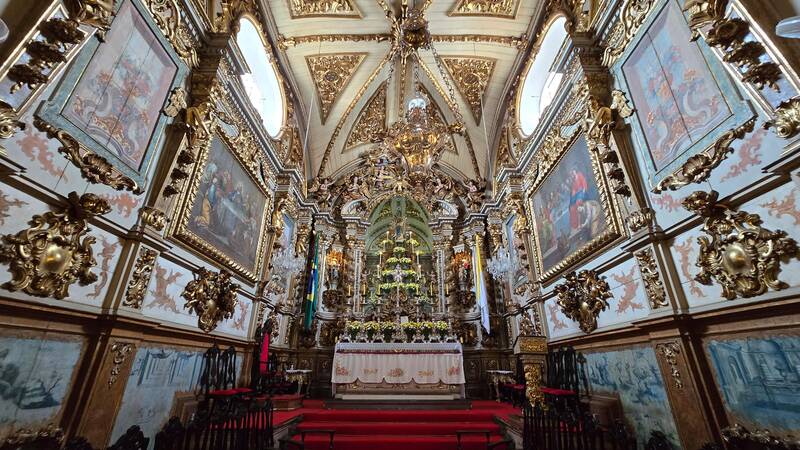 Altares da Basílica Nossa Senhora do Pilar, São João del-Rei (MG)