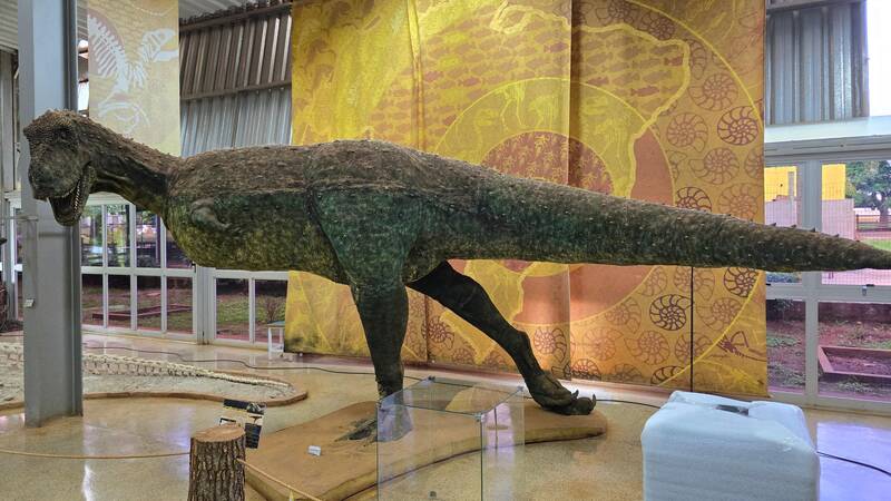 Imagem Museu Dinossauros Abelissauro (1)