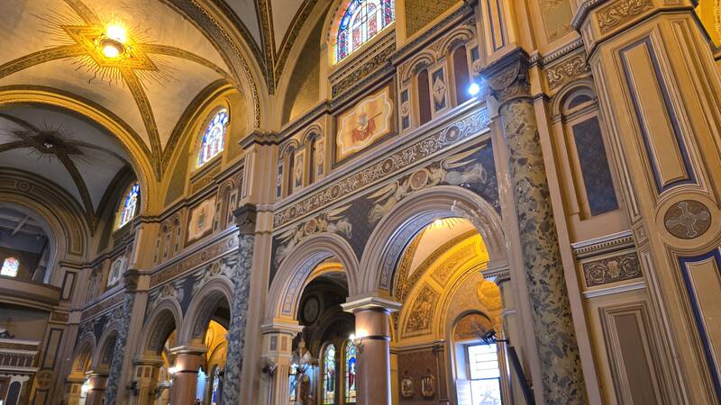Interior da Catedral Metropolitana de São Sebastião, Ribeirão Preto (SP)